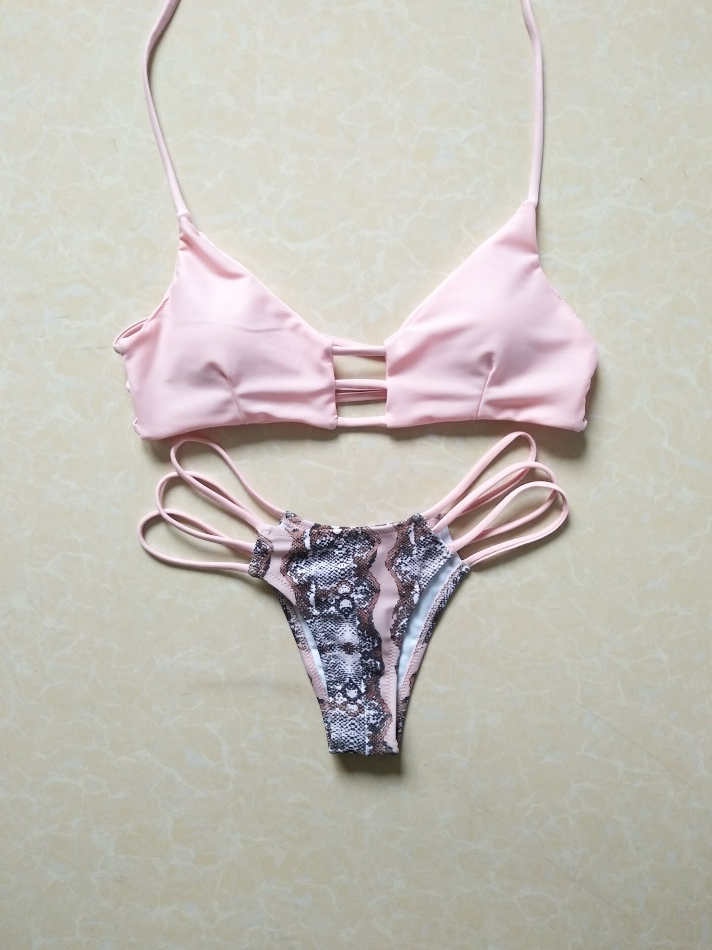 Stylish  Floral Bikini Swimsuit Set