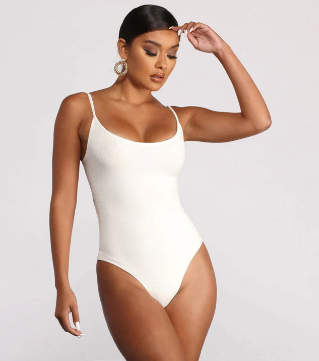Allinn Backless String
